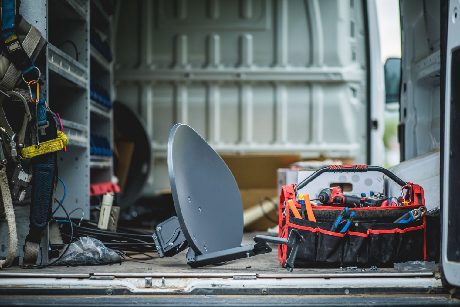 satellite-antenna-arximastoras